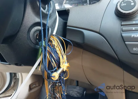 2009 Honda Accord 2.4 Lx-P z USA, uszkodzony, nr VIN 1HGCP26489A136836